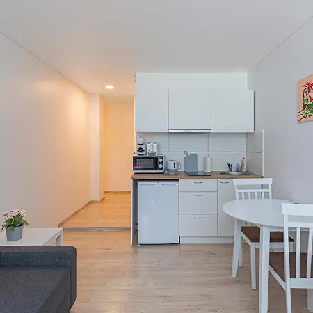 Apartment Partizanu #3 By Polo *